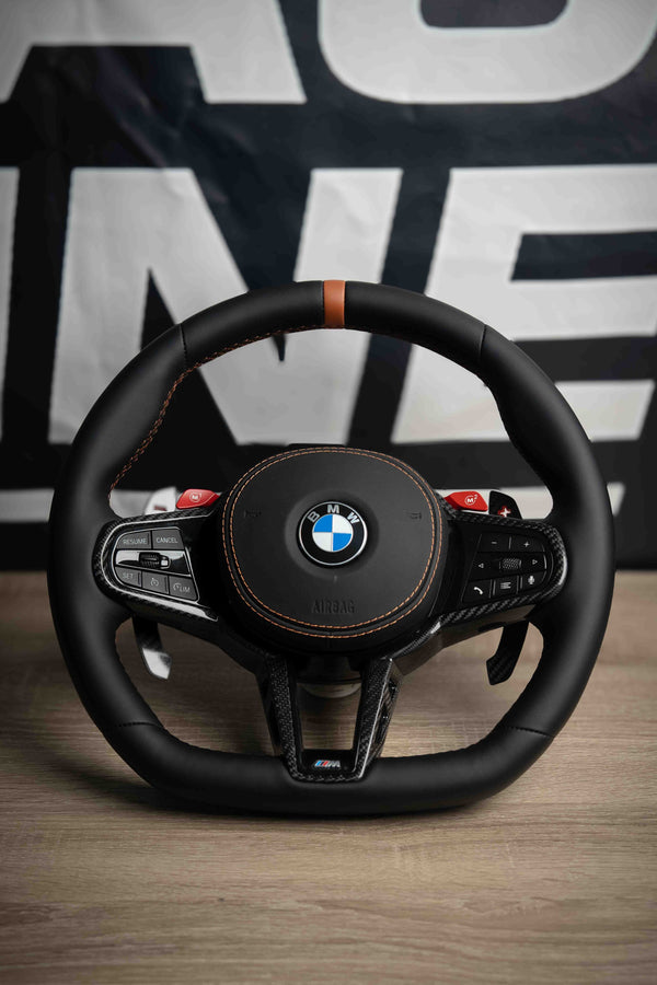 Volante BMW Serie G — Cuero Negro & Marcador Cognac