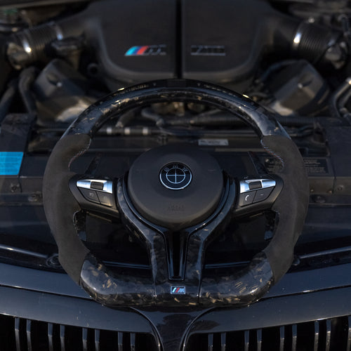 Volante personalizado BlackLine