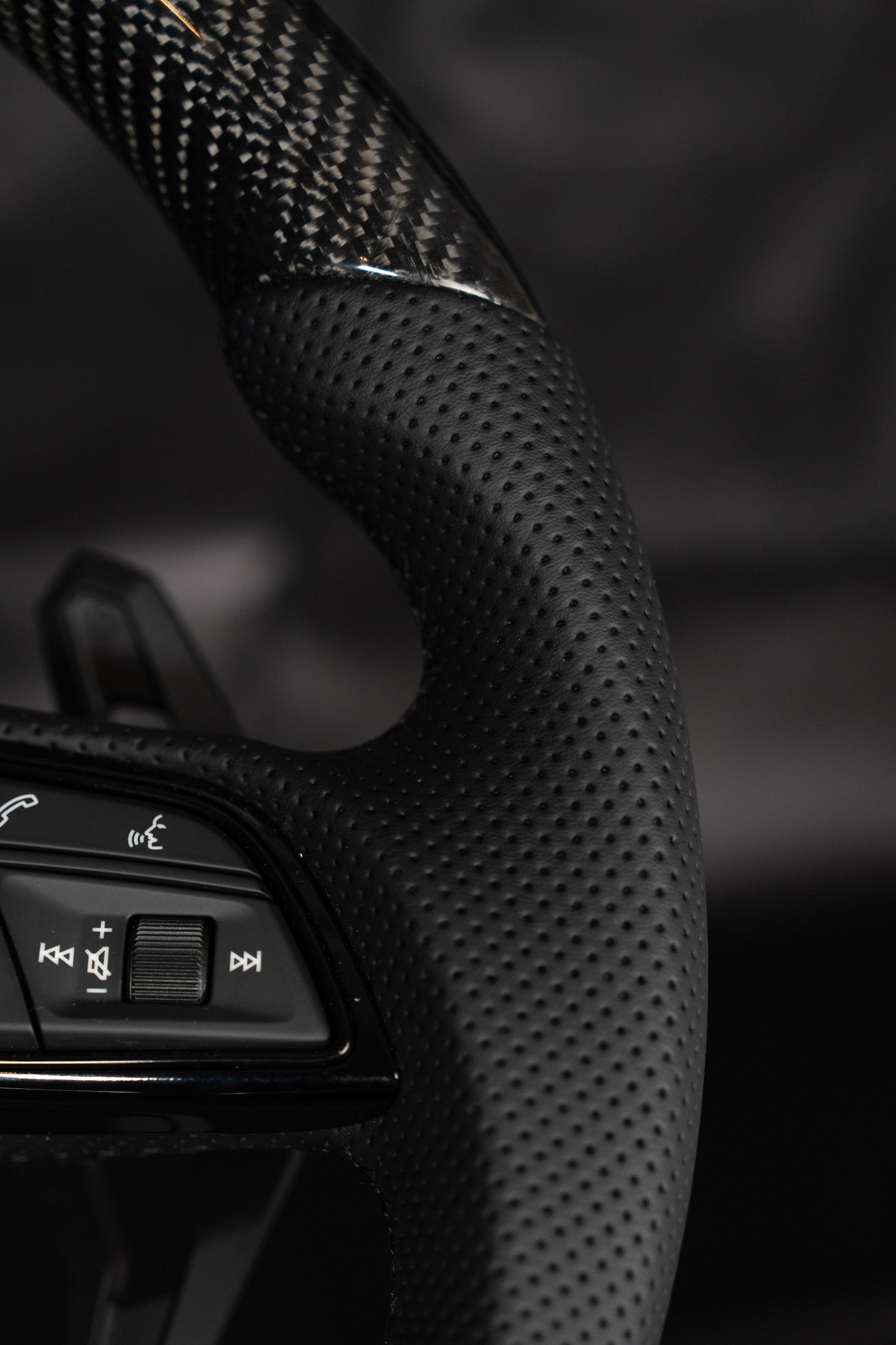PHASE 01 Steering Wheel Carbon Fiber AUDI