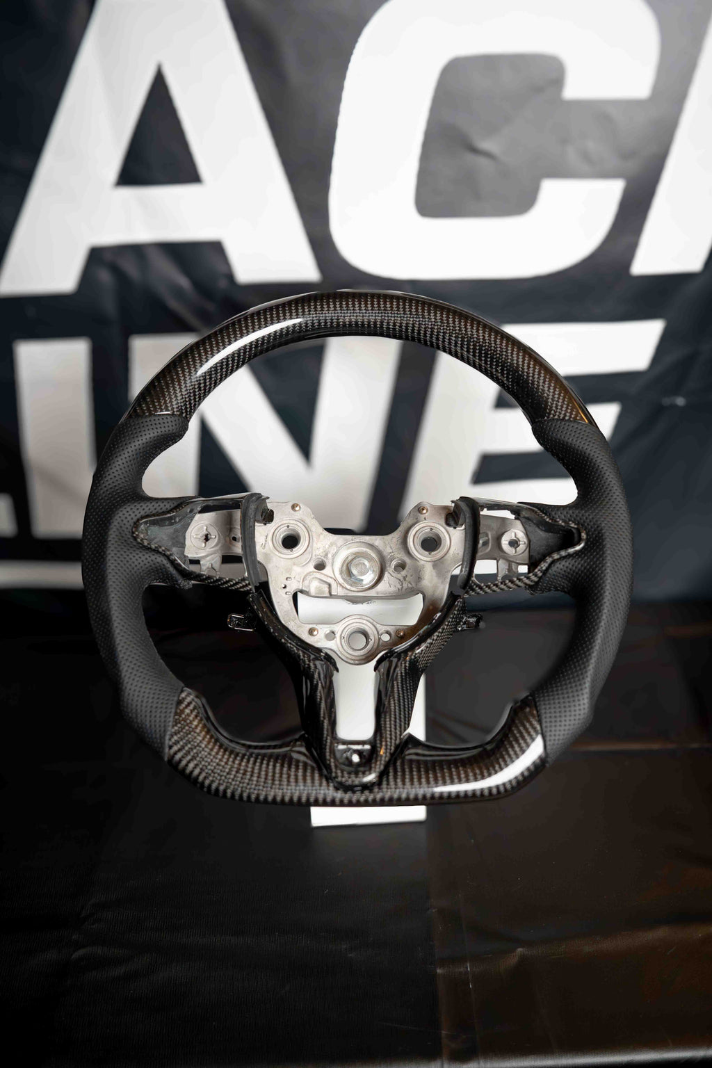 Volante Hyundai i30N Carbon vista frontal