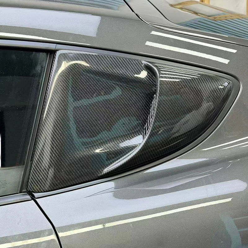 Toma de aire ventana carbono Cayman primer plano
