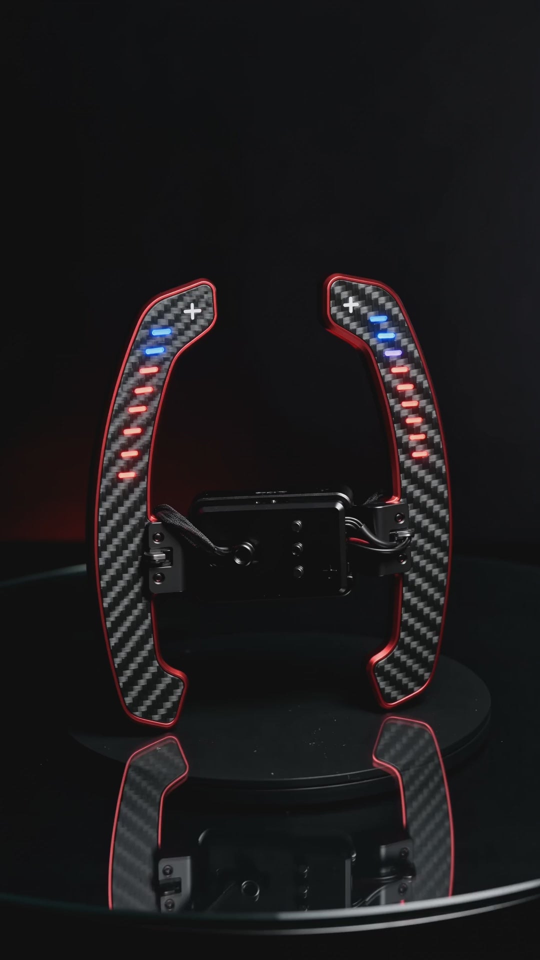 Levas de cambio RGB de fibra de carbono girando con iluminación LED encendida